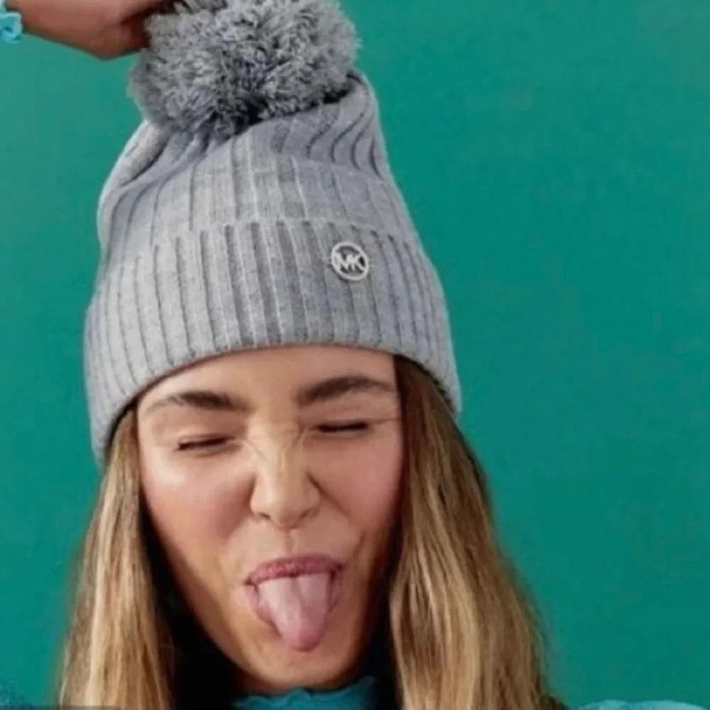 NWT Michael Kors Pom Pom Beanie Hat